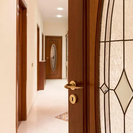 Jordan Home-3